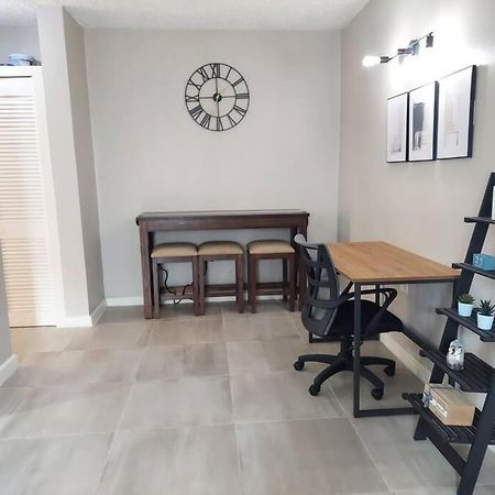 Modern Apartment At The Worthington Kingston Luaran gambar
