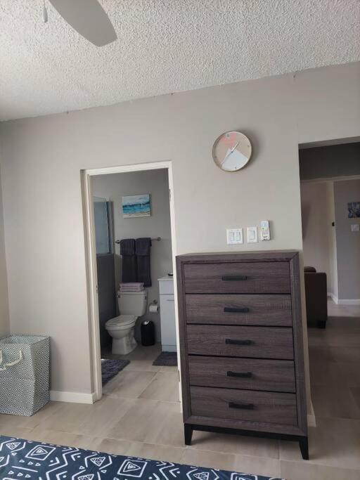 Modern Apartment At The Worthington Kingston Luaran gambar