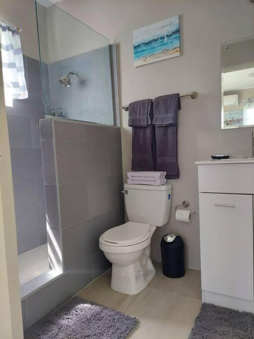 Modern Apartment At The Worthington Kingston Luaran gambar
